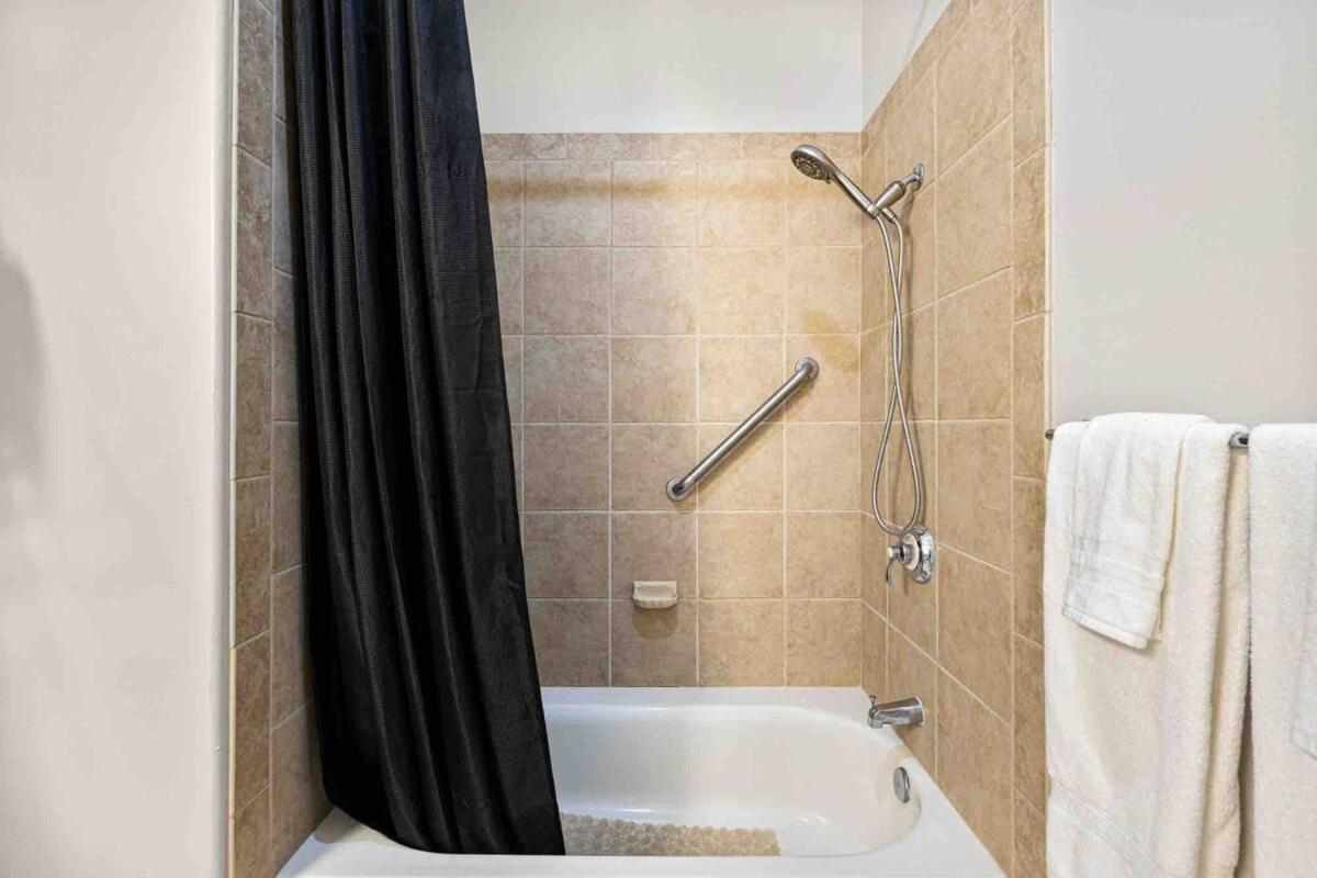 La Quinta Gem 1 Bedroom Pool Hot Tub Sleeps 4 المظهر الخارجي الصورة